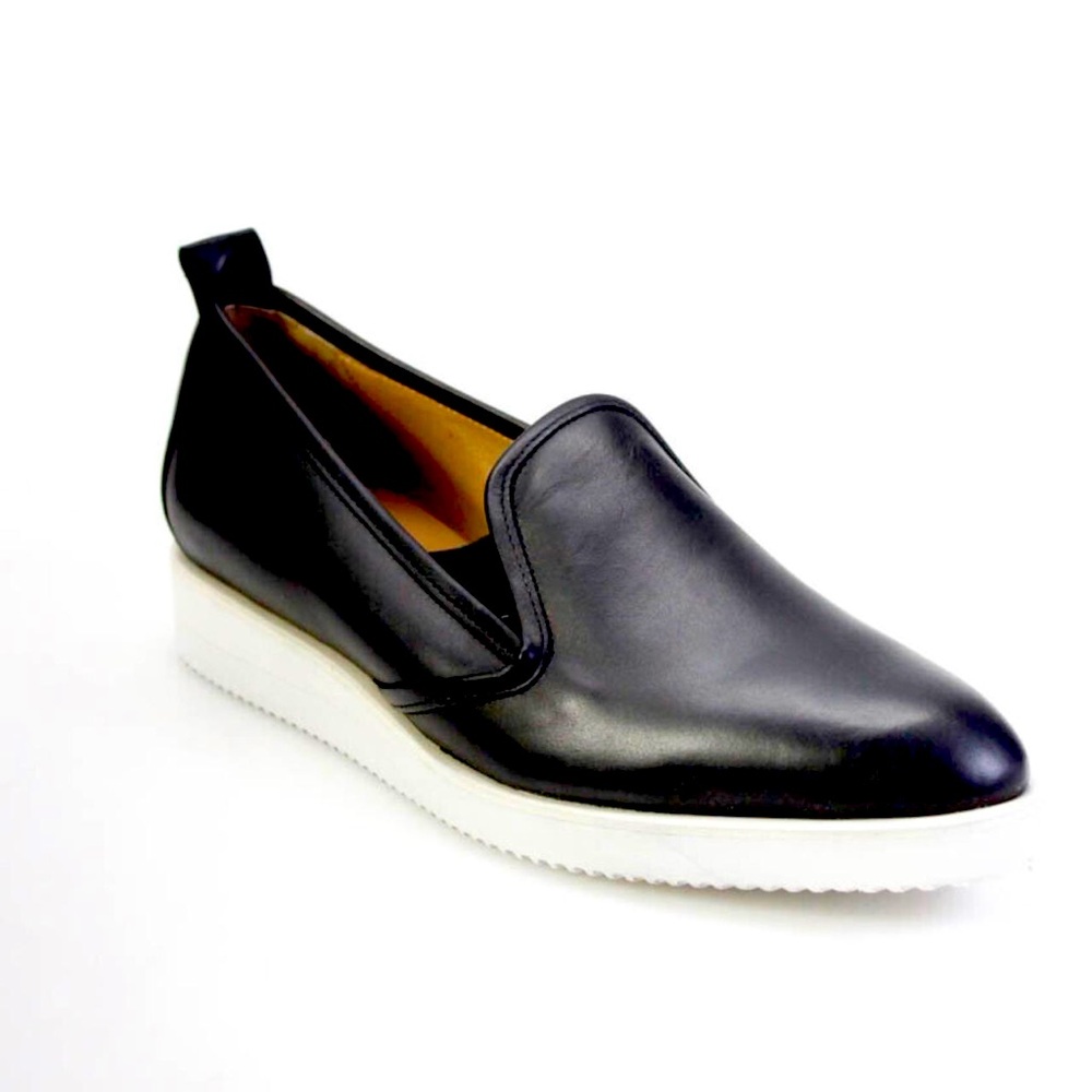 Everlane Black and White Loafers